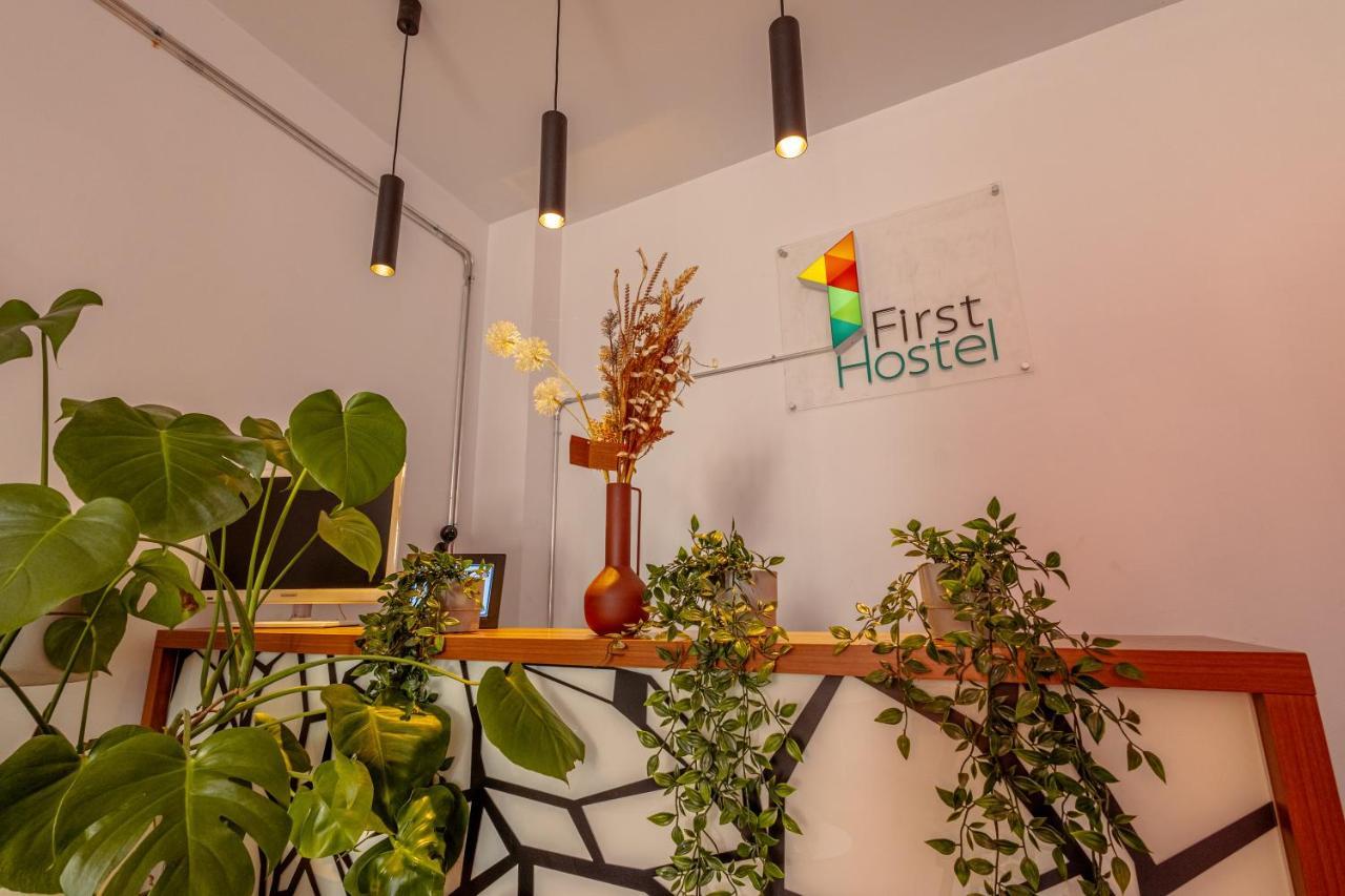 First Hostel Bucur 21 Bucharest Exterior photo
